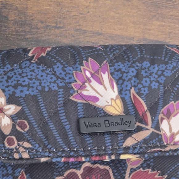 Vera Bradley Riley Garden Dream Floral RFID Compact Wallet - Picture 5 of 6